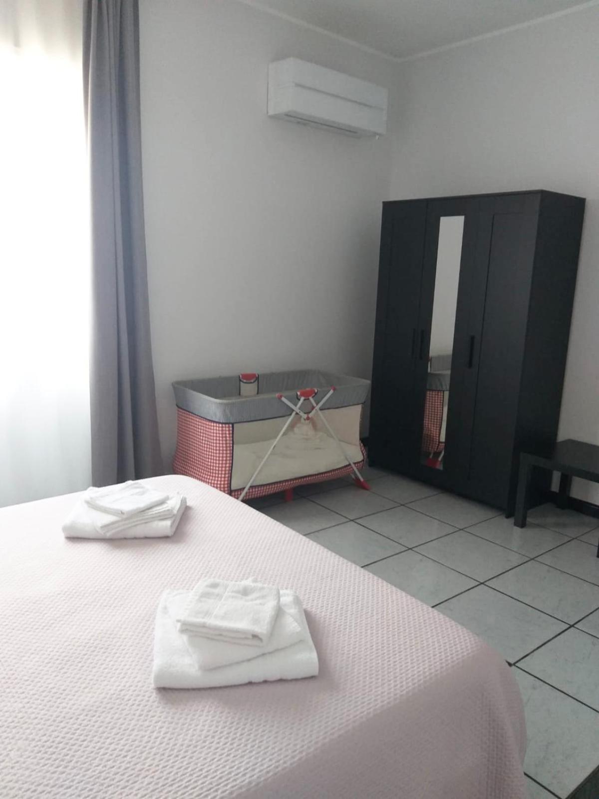 Ferienwohnung Il Girasole Catania Exterior foto